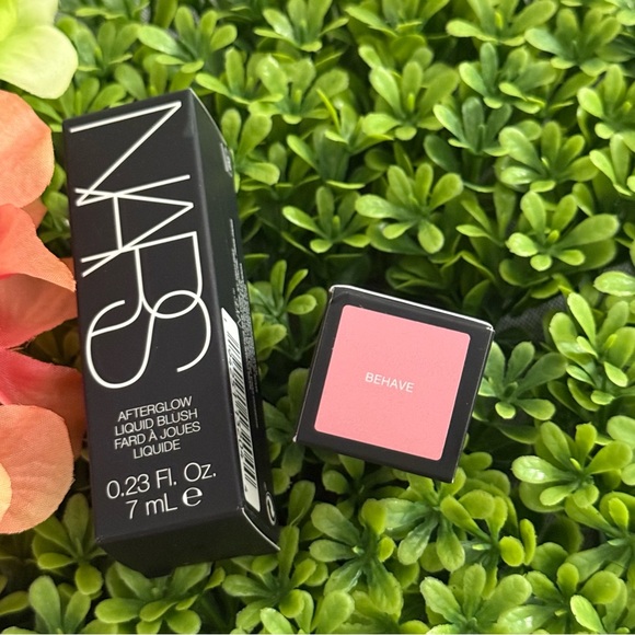 NARS afterglow liquid blush - Picture 4 of 9